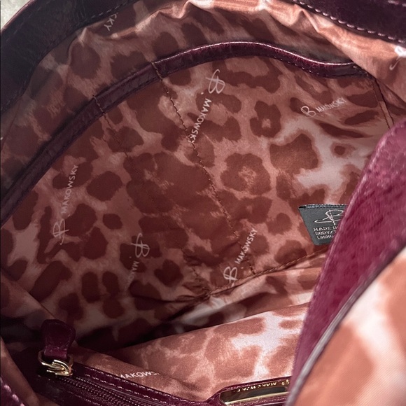 B Makowsky cranberry wine glazed leather Shoulder Bag with gold detail - Picture 12 of 16